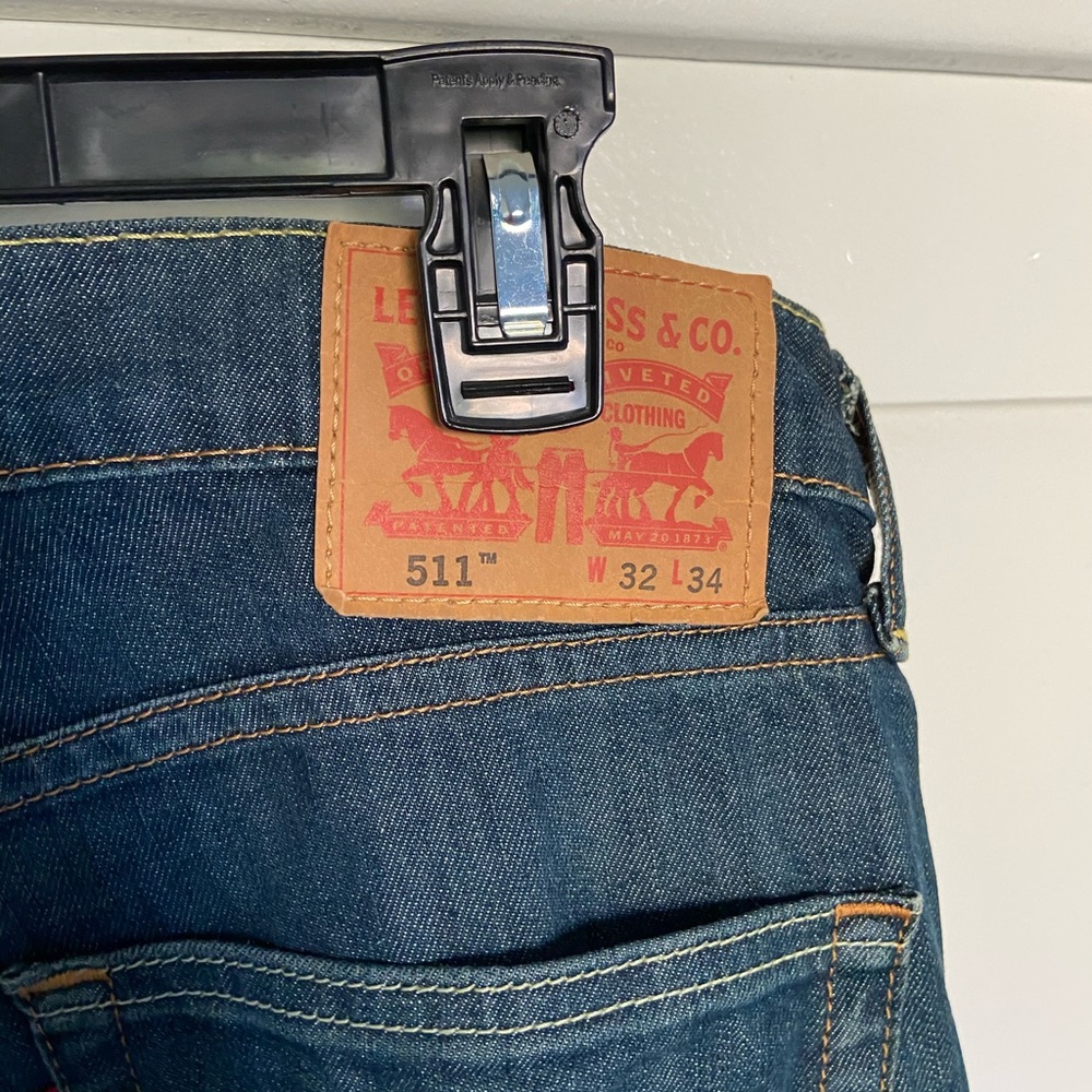 Levi’s 511 W32 L34 dark blue denim jeans